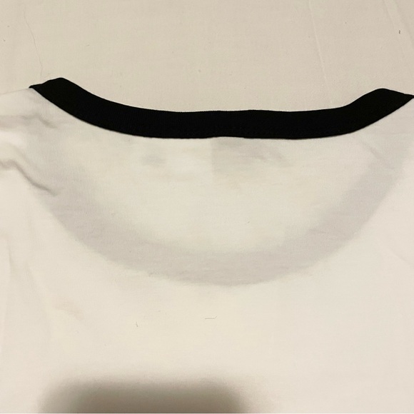 H&M Friends Graphic Tee Women’s Size Medium Shirt - Picture 10 of 16